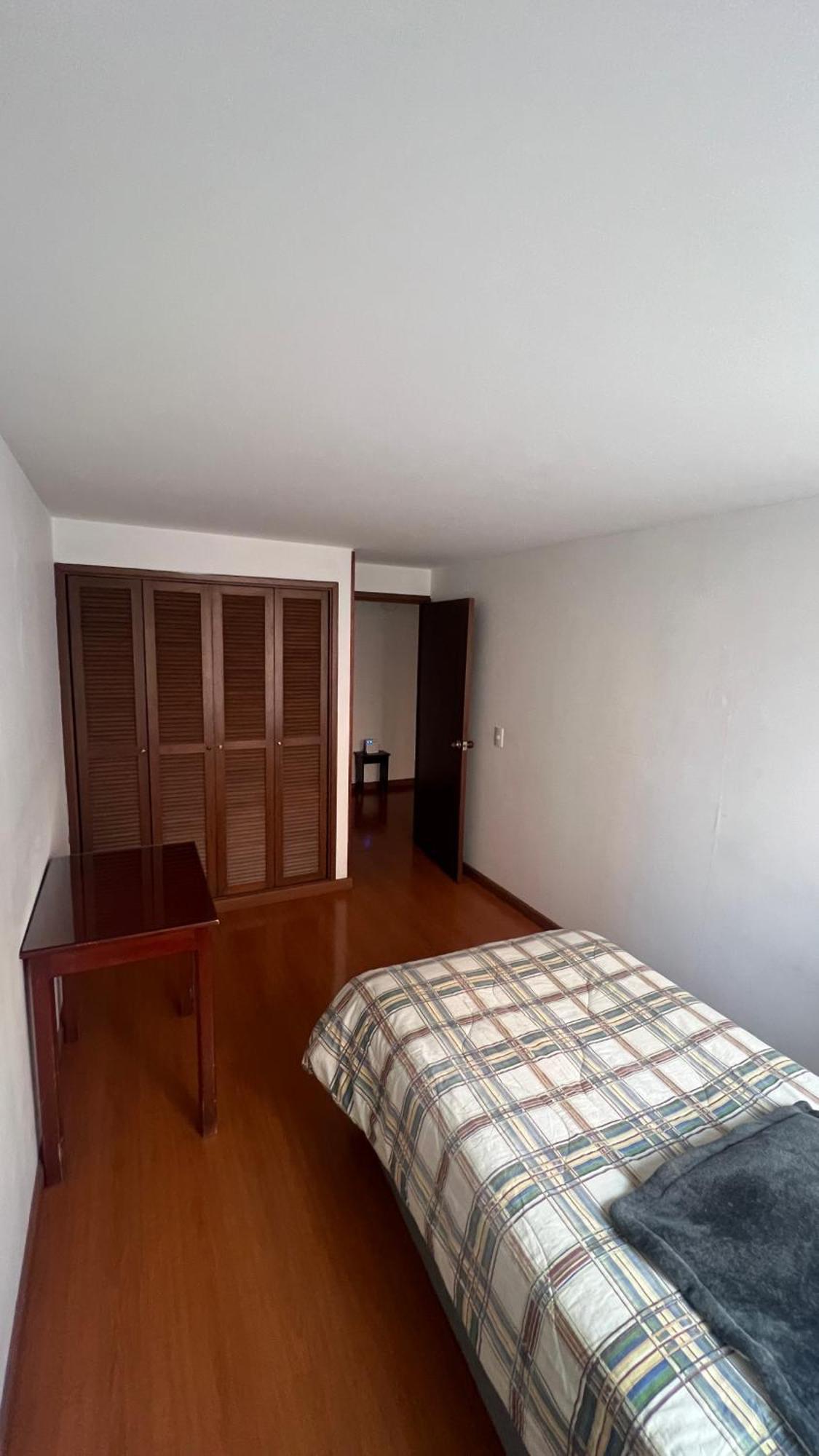 Apto Amplio En Chico - Calle 100 *